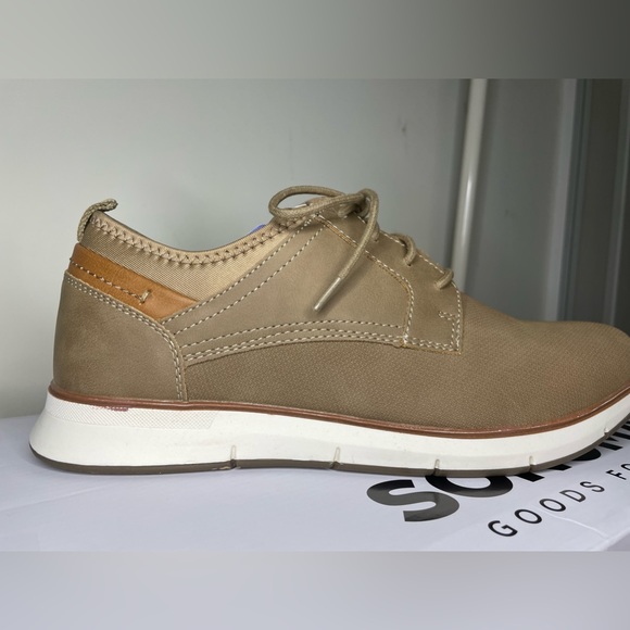 Men’s Oxford Sneakers - Picture 4 of 15